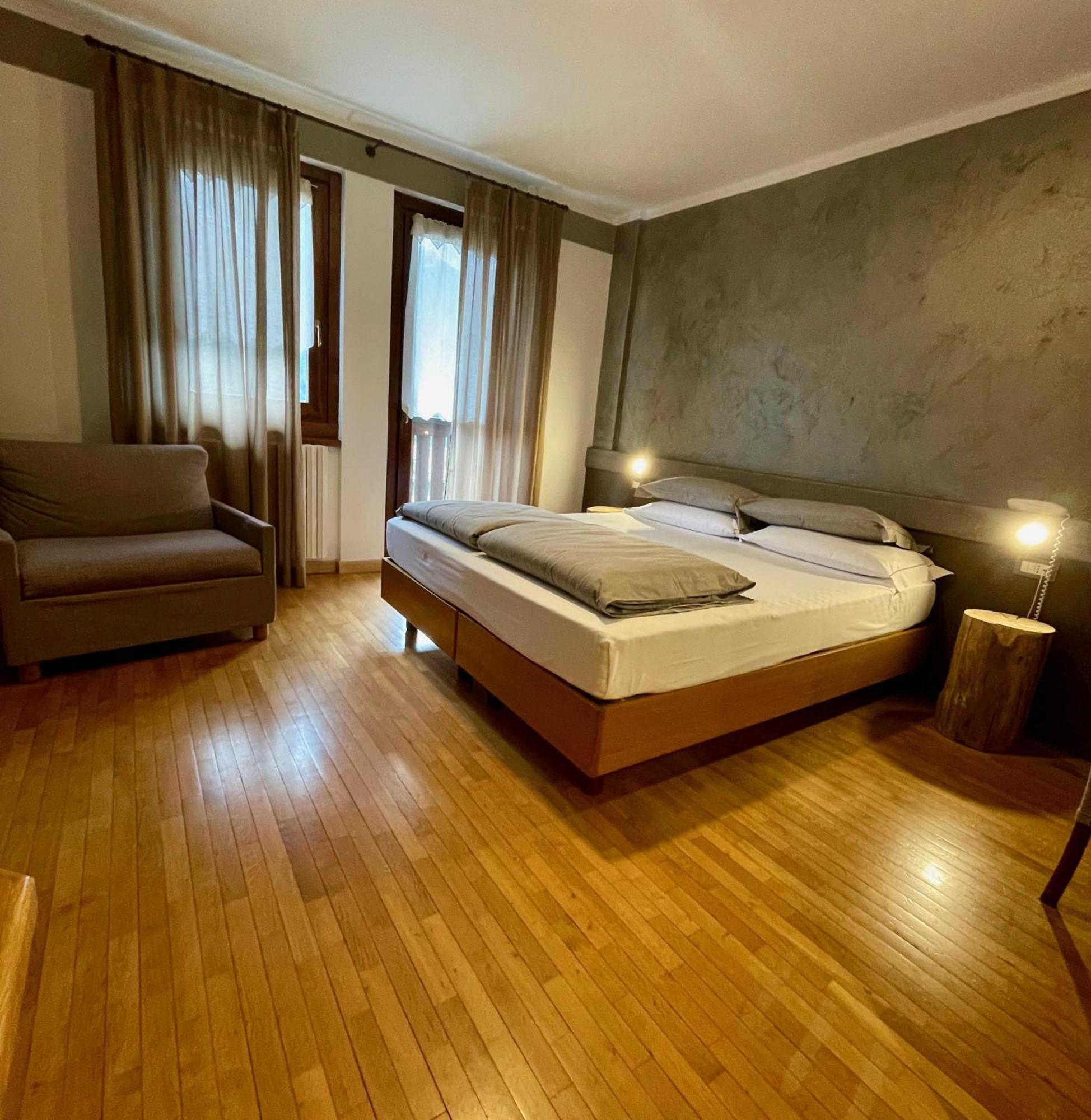 Hotel Garni Sorriso Ponte Di Legno Exterior photo